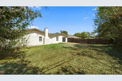6820 Gary Lane, Fort Worth, TX 76112 - Photo 37