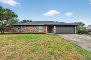 6804 Fair Meadows Dr, North Richland Hills, TX 76182 - Photo 1