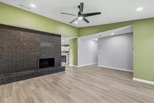800 Netherland Dr, Arlington, TX 76017 - Photo 3