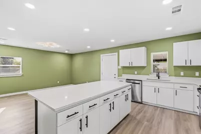 800 Netherland Drive, Arlington, TX 76017 - Photo 13