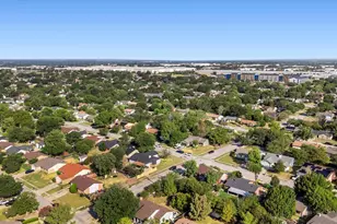 800 Netherland Dr, Arlington, TX 76017 - Photo 33