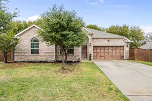 7512 Rose Crest Blvd, Forest Hill, TX 76140 - Photo 1