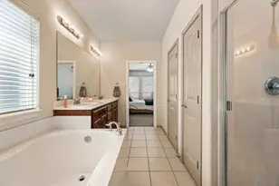 8255 Clarksprings Dr, Dallas, TX 75236 - Photo 15