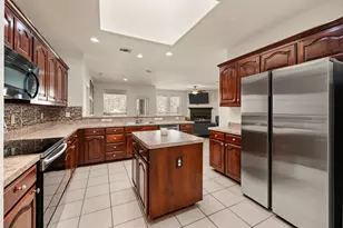 8255 Clarksprings Dr, Dallas, TX 75236 - Photo 9