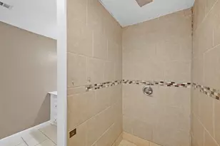 302 W Dexter St, Sherman, TX 75092 - Photo 13