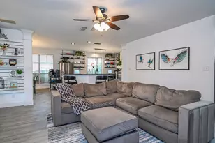 2821 Meadow Green Dr, Flower Mound, TX 75022 - Photo 7
