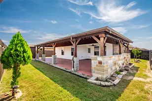 303 Triple Crown Ln, Ponder, TX 76259 - Photo 29