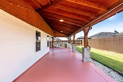 303 Triple Crown Lane, Ponder, TX 76259 - Photo 31