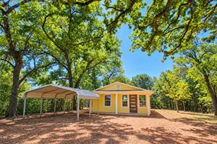 1128 W Bullock St, Denison, TX 75020 - Photo 3