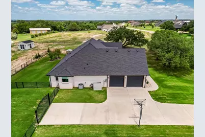 161 Helton Drive, Granbury, TX 76049 - Photo 35
