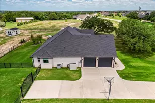 161 Helton Dr, Granbury, TX 76049 - Photo 35