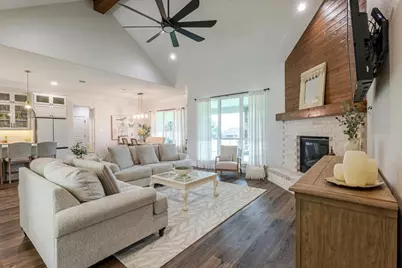 161 Helton Drive, Granbury, TX 76049 - Photo 5