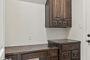 7004 Cherrybark Ln, North Richland Hills, TX 76182 - Photo 23