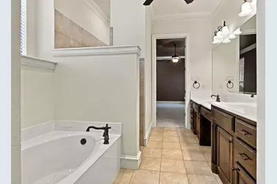7004 Cherrybark Lane, North Richland Hills, TX 76182 - Photo 31
