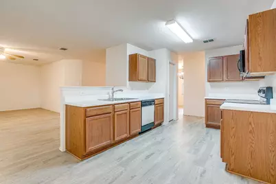 1313 Lauren Drive, Burleson, TX 76028 - Photo 19