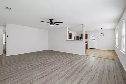 706 Bastrop Drive, Arlington, TX 76002 - Photo 3