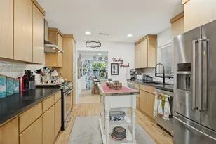 7210 Lehigh Dr, Dallas, TX 75214 - Photo 13