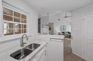264 Jefferson Pkwy, Fort Worth, TX 76107 - Photo 15