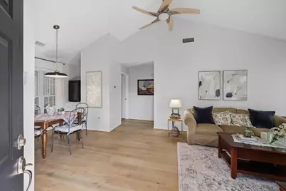 264 Jefferson Parkway, Fort Worth, TX 76107 - Photo 3