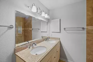264 Jefferson Pkwy, Fort Worth, TX 76107 - Photo 17