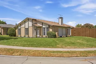 2409 Raintree Dr, Plano, TX 75074 - Photo 3