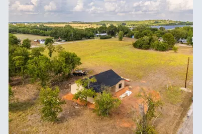 506 F Street, Meridian, TX 76665 - Photo 15