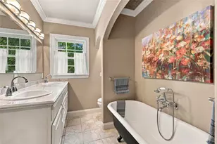 9807 Redondo Dr, Dallas, TX 75218 - Photo 21