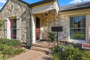 9807 Redondo Dr, Dallas, TX 75218 - Photo 3