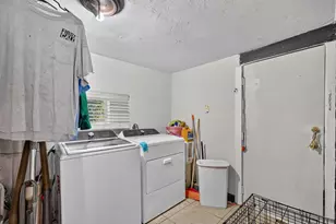 2216 Suewood Ln, Dallas, TX 75217 - Photo 15