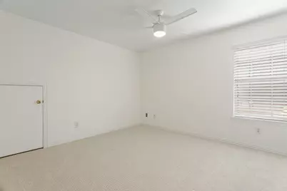 1224 Willowdale Lane, Irving, TX 75063 - Photo 31