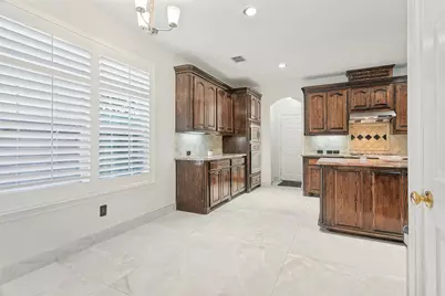 1224 Willowdale Lane, Irving, TX 75063 - Photo 17