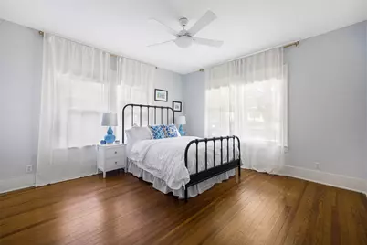 832 N Winnetka Avenue, Dallas, TX 75208 - Photo 17
