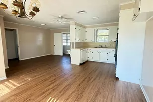 111 E Dawn Dr, Robinson, TX 76706 - Photo 5