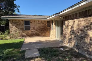 111 E Dawn Dr, Robinson, TX 76706 - Photo 17