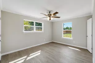 1312 E Mitchell St, Arlington, TX 76010 - Photo 27