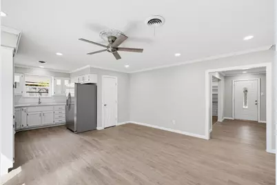 1312 E Mitchell Street, Arlington, TX 76010 - Photo 17
