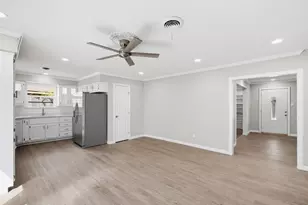 1312 E Mitchell St, Arlington, TX 76010 - Photo 17