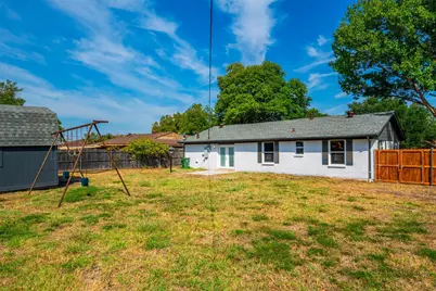1312 E Mitchell Street, Arlington, TX 76010 - Photo 31