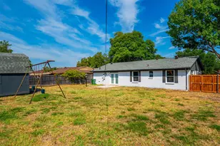 1312 E Mitchell St, Arlington, TX 76010 - Photo 31