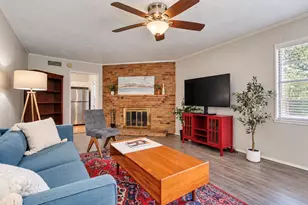 10425 Church Rd, Dallas, TX 75238 - Photo 3