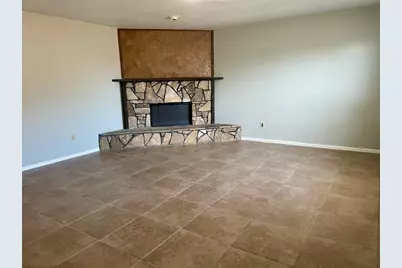915 Lemontree Drive, Arlington, TX 76017 - Photo 3