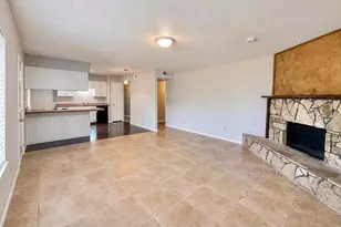 915 Lemontree Dr, Arlington, TX 76017 - Photo 5