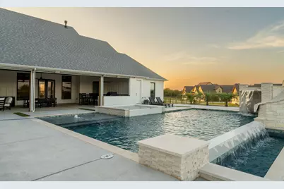 760 Hummingbird Lane, Justin, TX 76247 - Photo 3