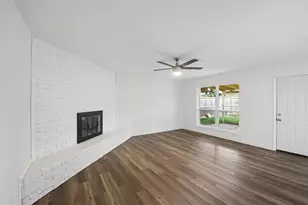 2231 Park Springs Ct, Arlington, TX 76013 - Photo 3