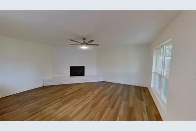 2231 Park Springs Court, Arlington, TX 76013 - Photo 5