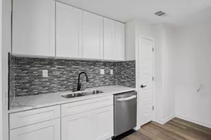 2231 Park Springs Ct, Arlington, TX 76013 - Photo 9