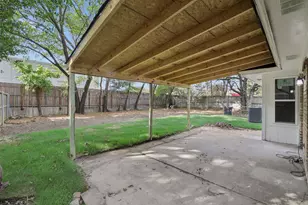 2231 Park Springs Ct, Arlington, TX 76013 - Photo 23