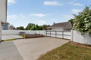 10214 Lakeview Dr, Providence Village, TX 76227 - Photo 27