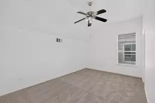 10214 Lakeview Dr, Providence Village, TX 76227 - Photo 23
