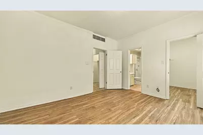 4325 Bellaire Drive S, Fort Worth, TX 76109 - Photo 23